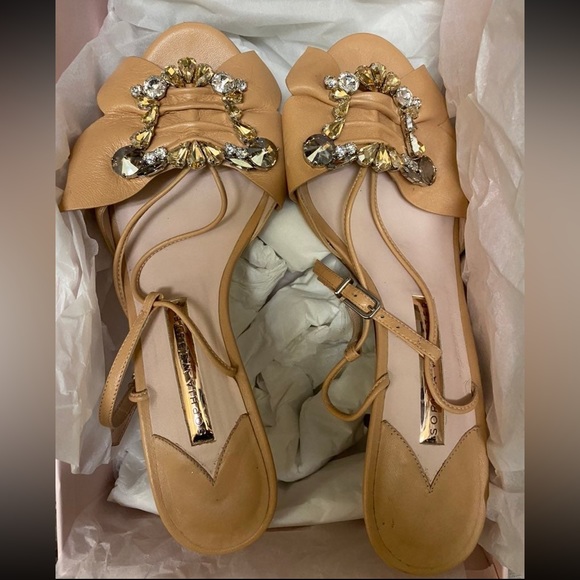 Sophia Webster Margaux Mid open toe Sandals in size 38. Beige Leather w/crystals - Picture 2 of 9